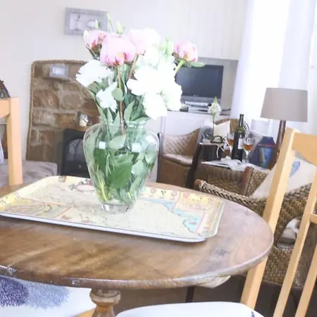 Kikas Cottage, Rear 89 Church Street, White Horse Yard 度假居