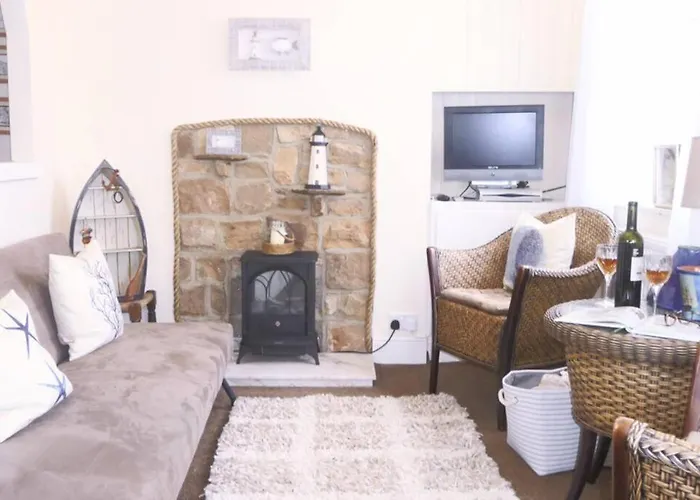 Kikas Cottage, Rear 89 Church Street, White Horse Yard * וויטבי